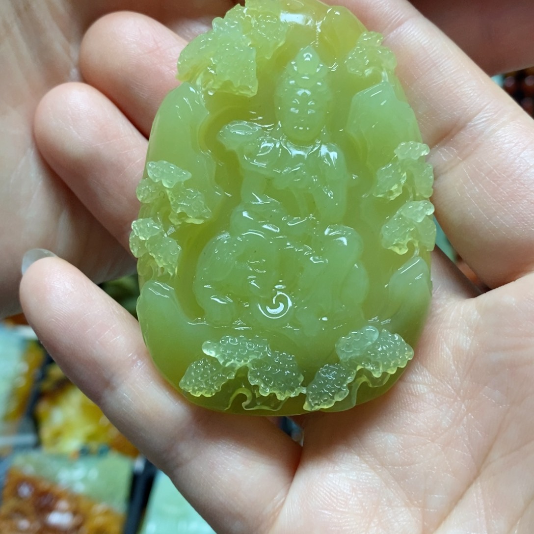 岫玉吊坠(赠链)未镶嵌?****?