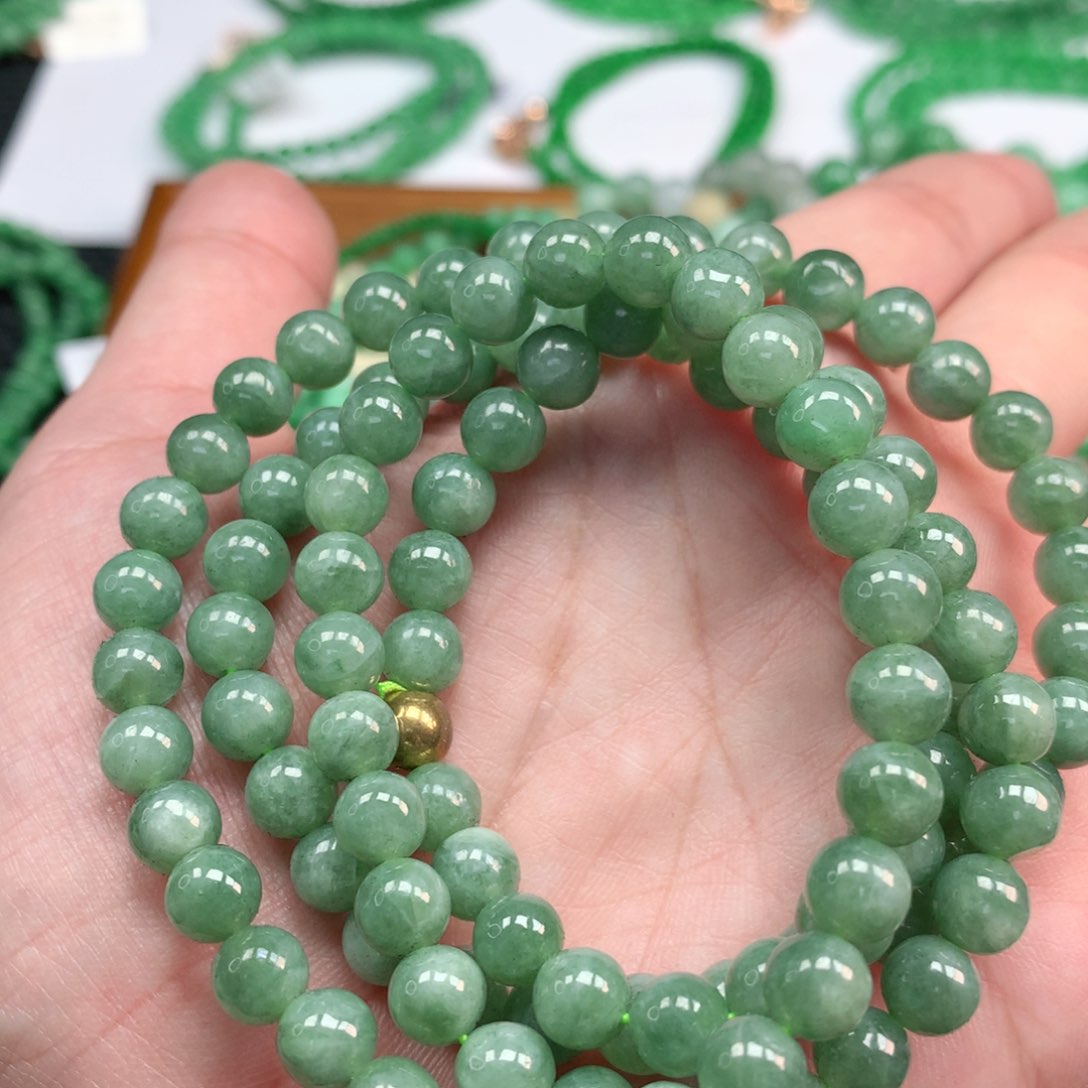 翡翠手链未镶嵌翡翠