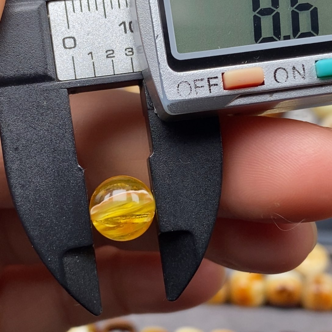 未镶嵌琥珀戒指圆珠