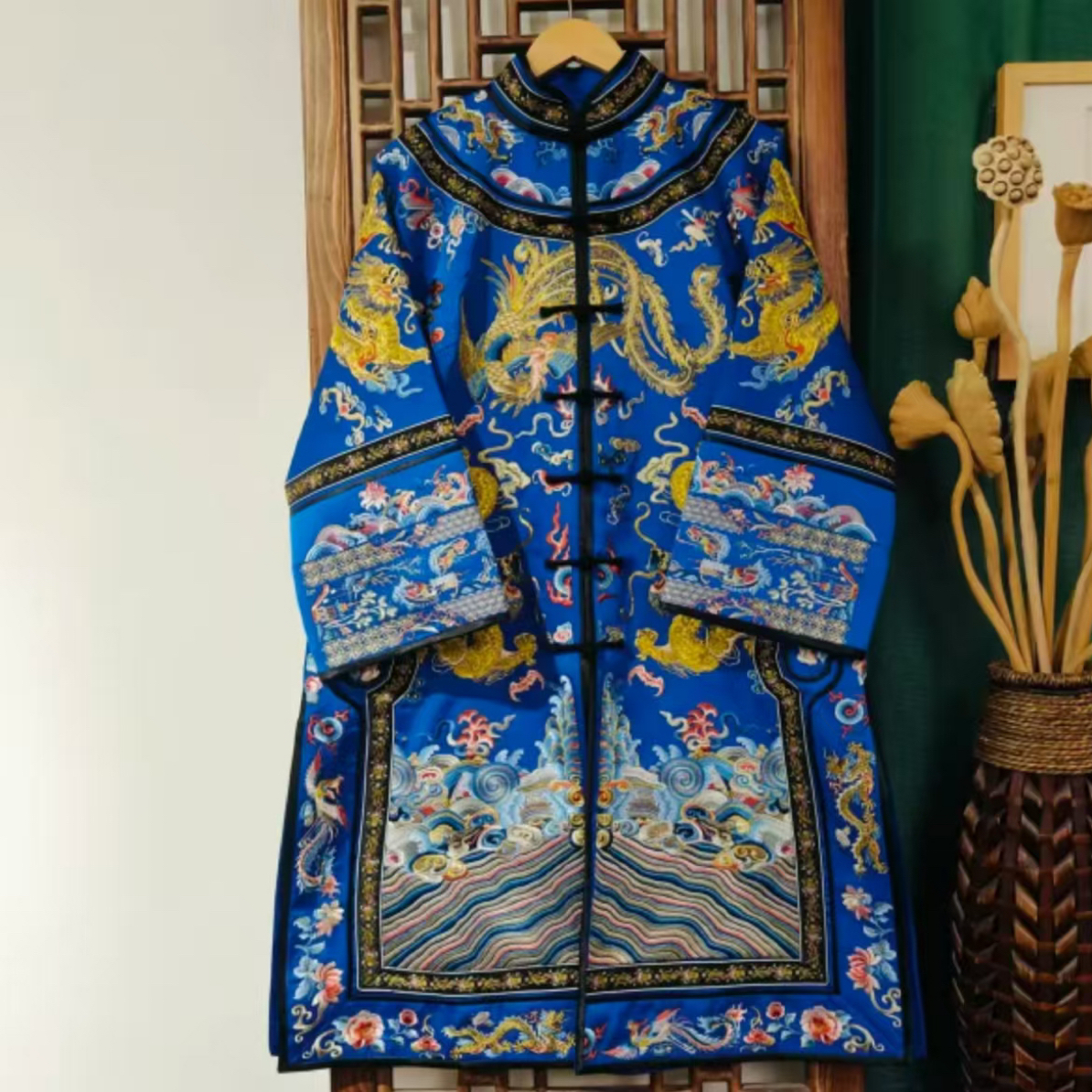 （LS683-3）凤徕兮私人定制蓝底满绣盘金龙凤刺绣对襟盘扣风衣