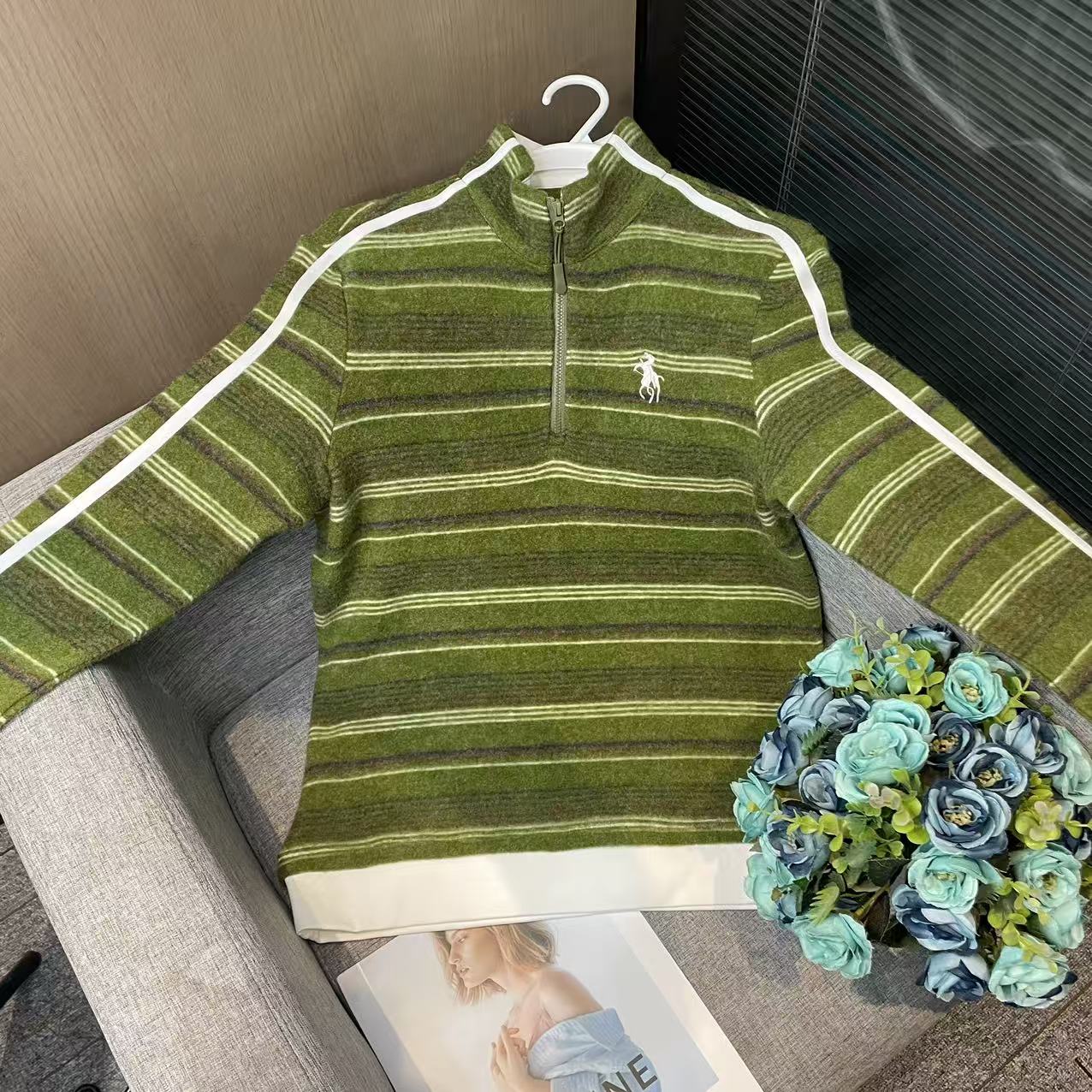 秋冬新款轻柔设计感女款长袖上衣-C60261