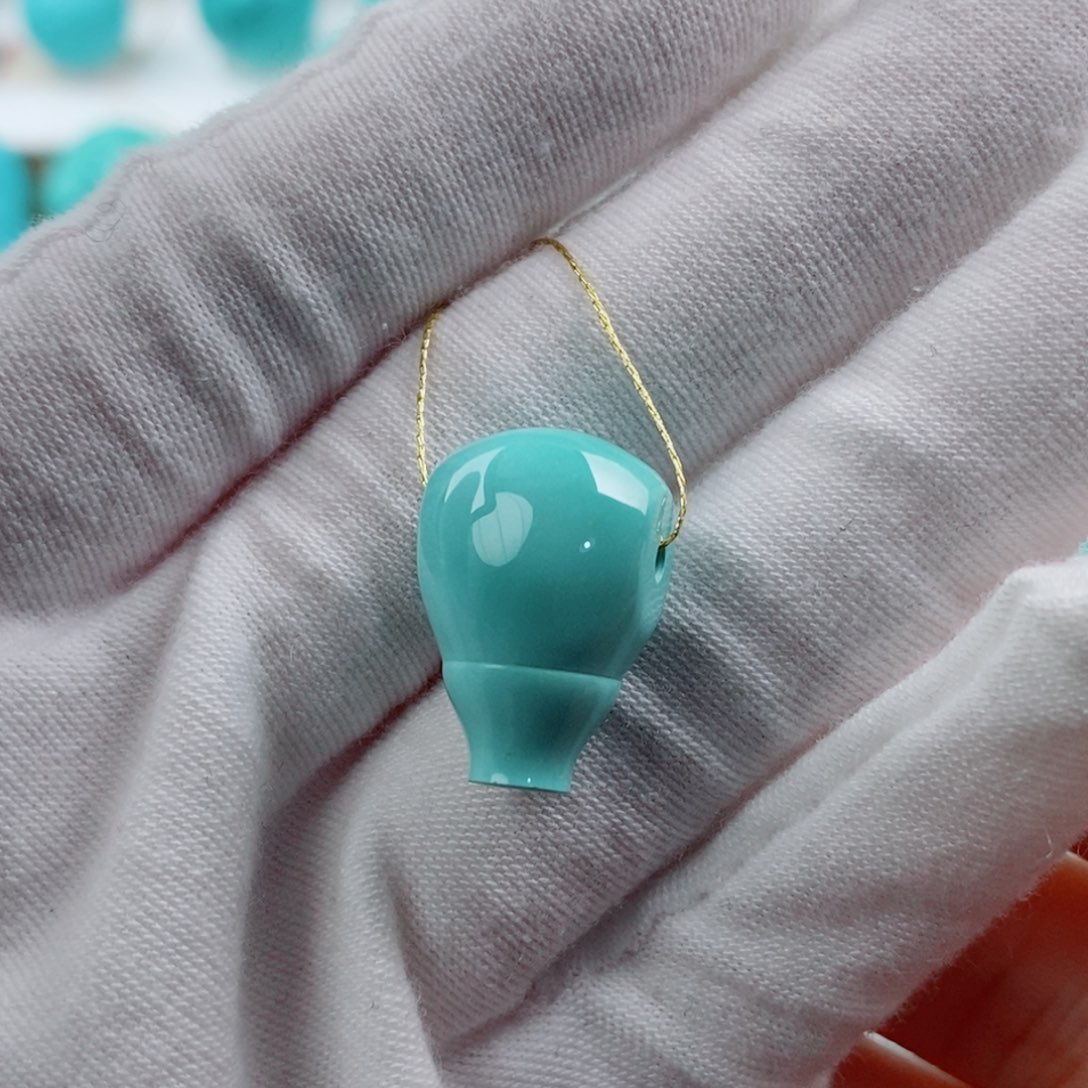 绿松石配饰未镶嵌