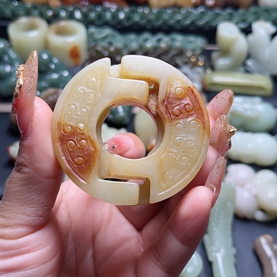 【闪购商品】和田玉吊坠(不含链)未镶嵌三*