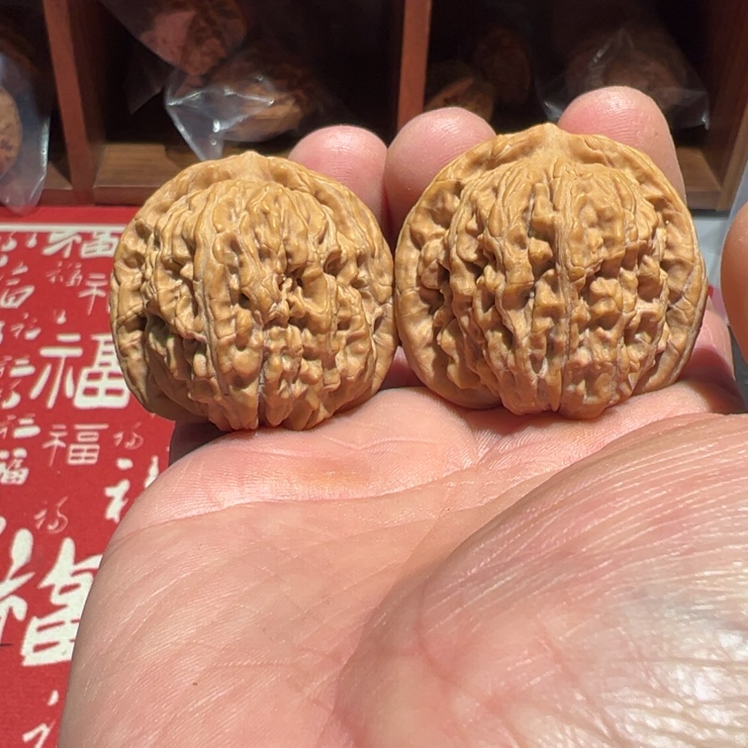 文玩核桃吊坠四座楼