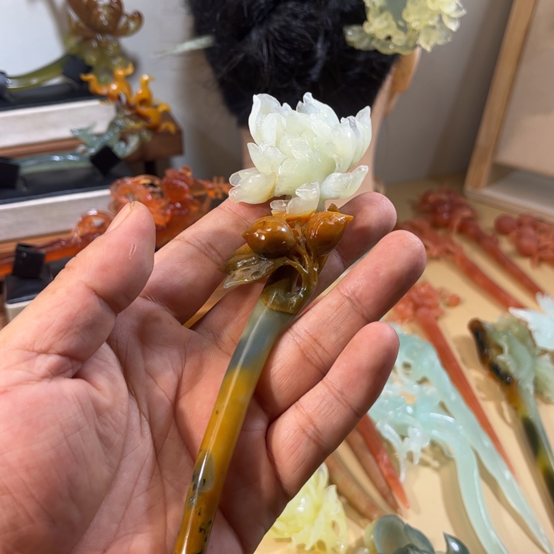 爆***花合金蛇纹石玉发簪