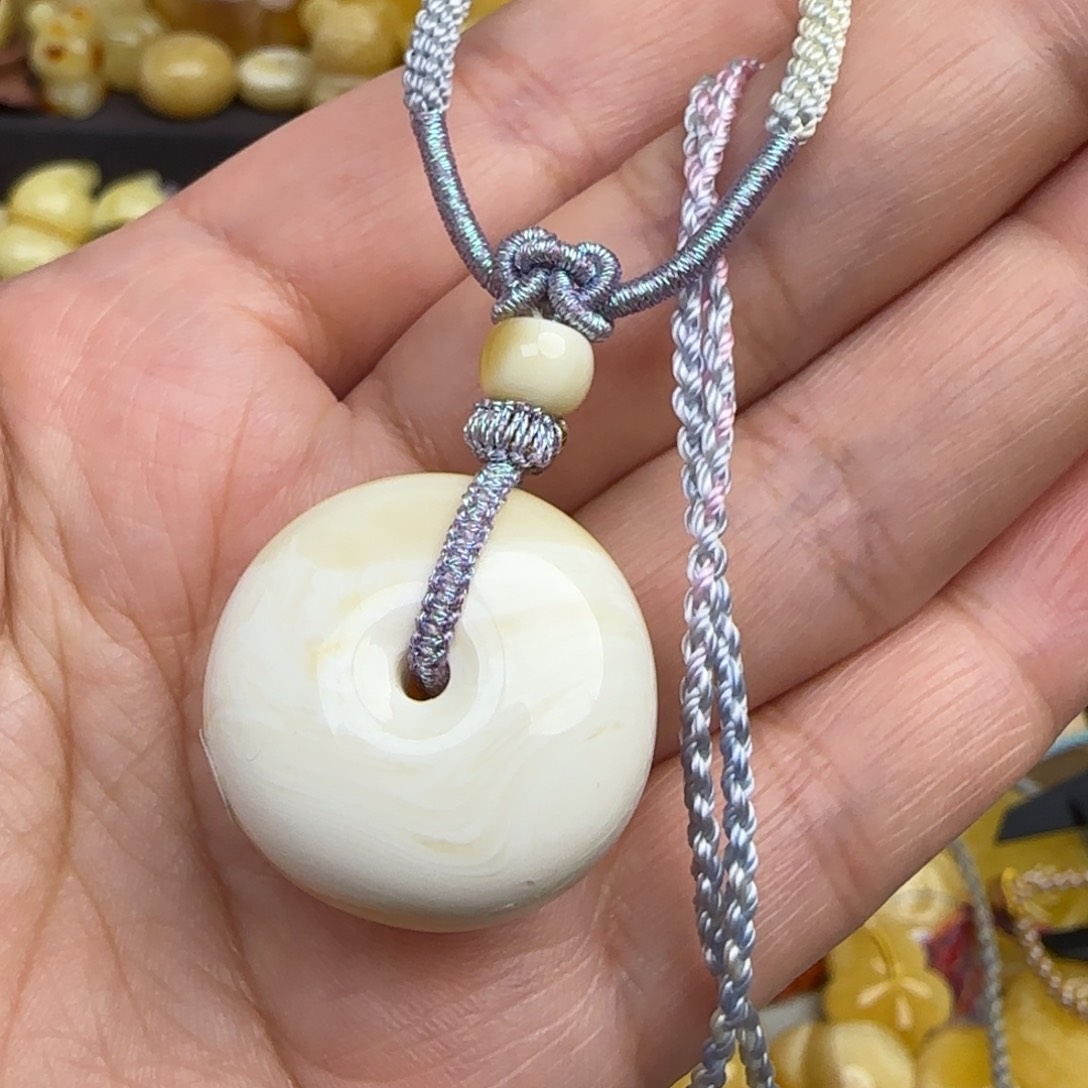 蜜蜡套链未镶嵌天然俄料骨瓷白妖花蜜蜡平安扣