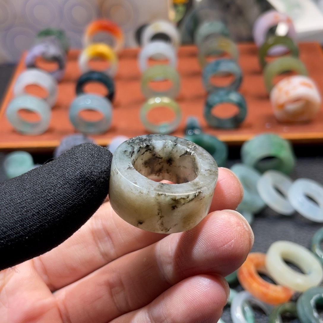 定制翡翠未镶嵌天然翡翠