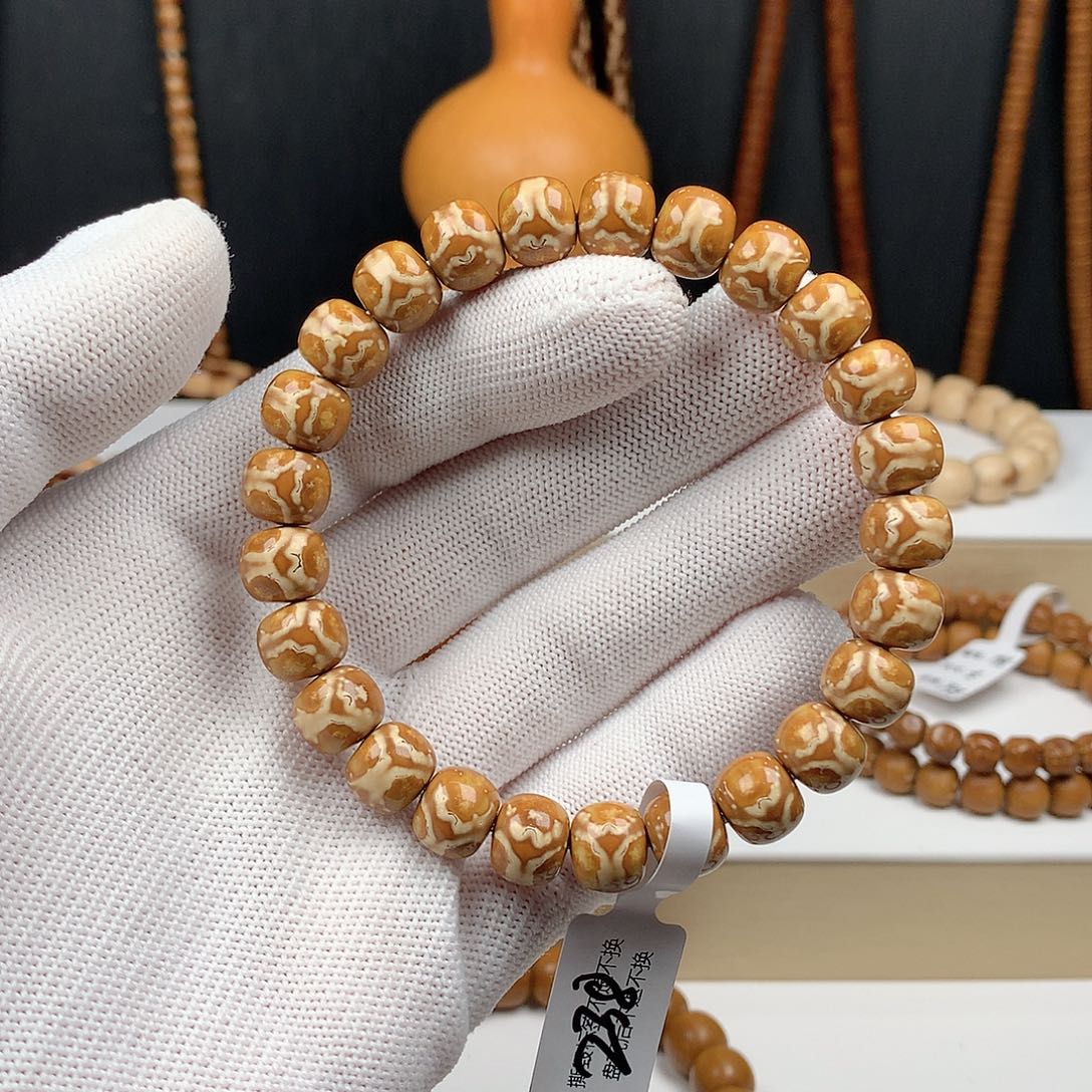 ****空吊坠紫金鼠238-10.2黄金鬼脸lgz