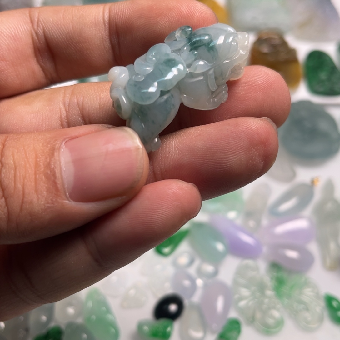 翡翠未镶嵌颈饰天然翡翠
