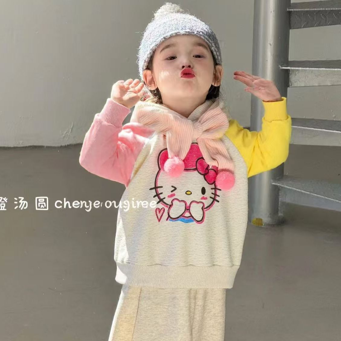 儿童秋冬款加绒加厚卫衣2025卡通印花卫衣闲百搭甜美女童上衣