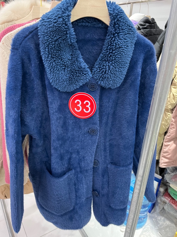 小和尚福利特惠33号毛衣外套