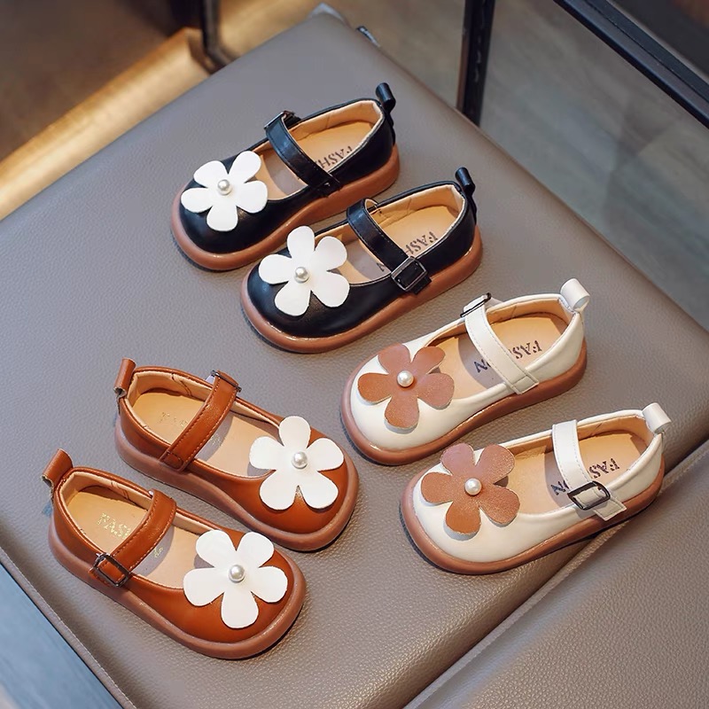 2025春季新款女童软底单鞋韩版儿童公主鞋女宝宝花朵豆豆鞋表演鞋