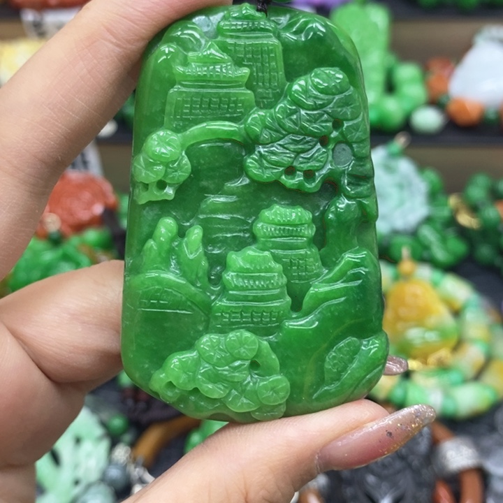 M***y翡翠未镶嵌颈饰项链8