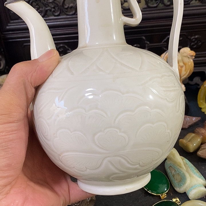 帅***3陶瓷艺术的艺术价值