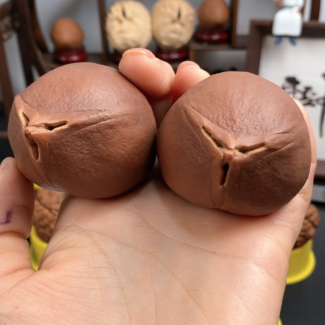 文玩核桃把件蟠桃三花大橄榄52