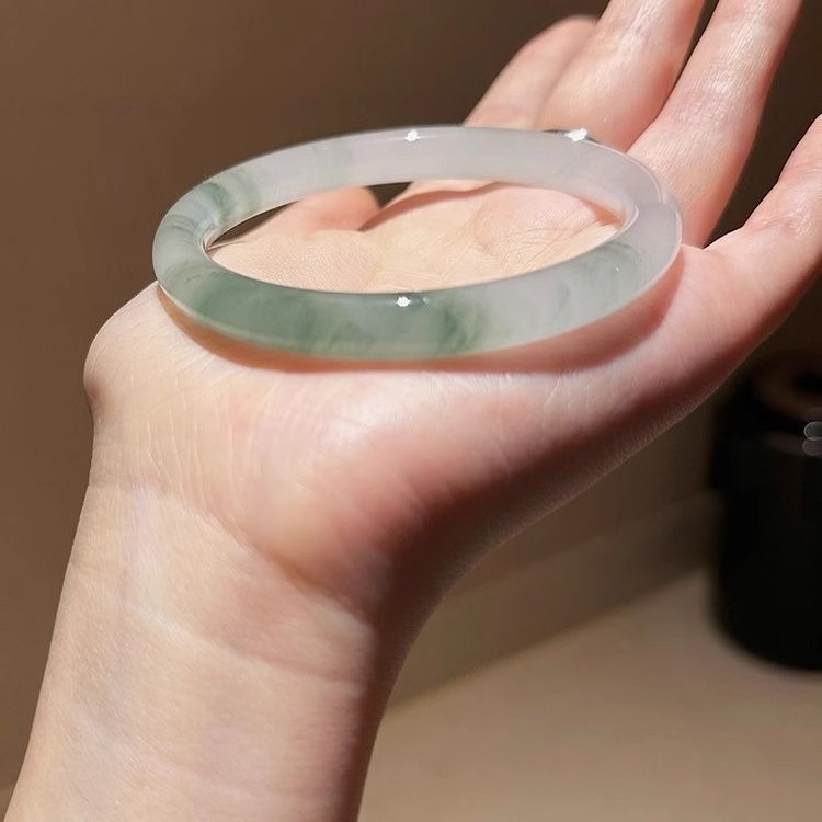 正宗天然新疆天山翠雪翠飘花玉手镯女国风中式手镯玉镯子气质玉石