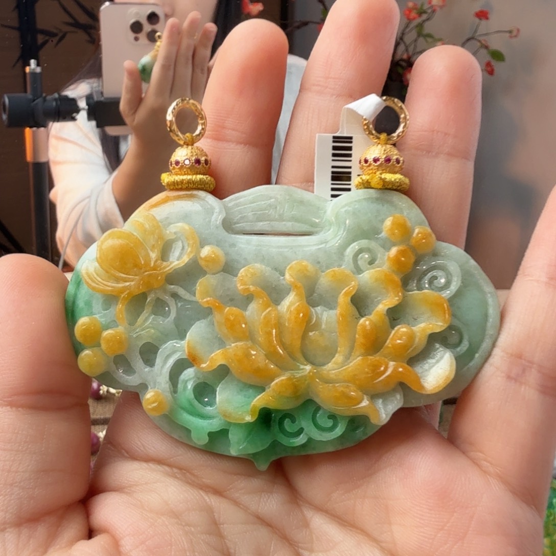 华***】翡翠未镶嵌吊坠(赠链)