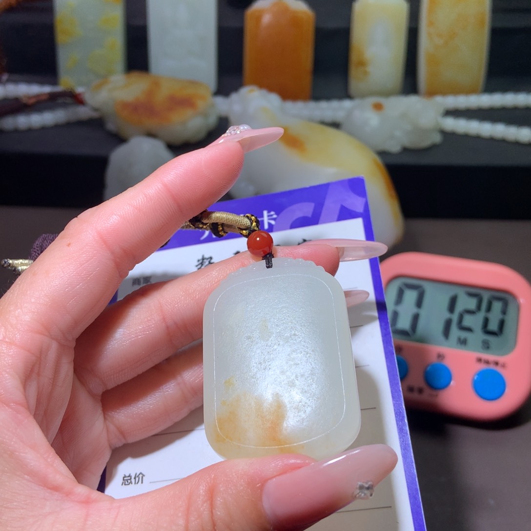 和田玉未镶嵌颈饰雾*清