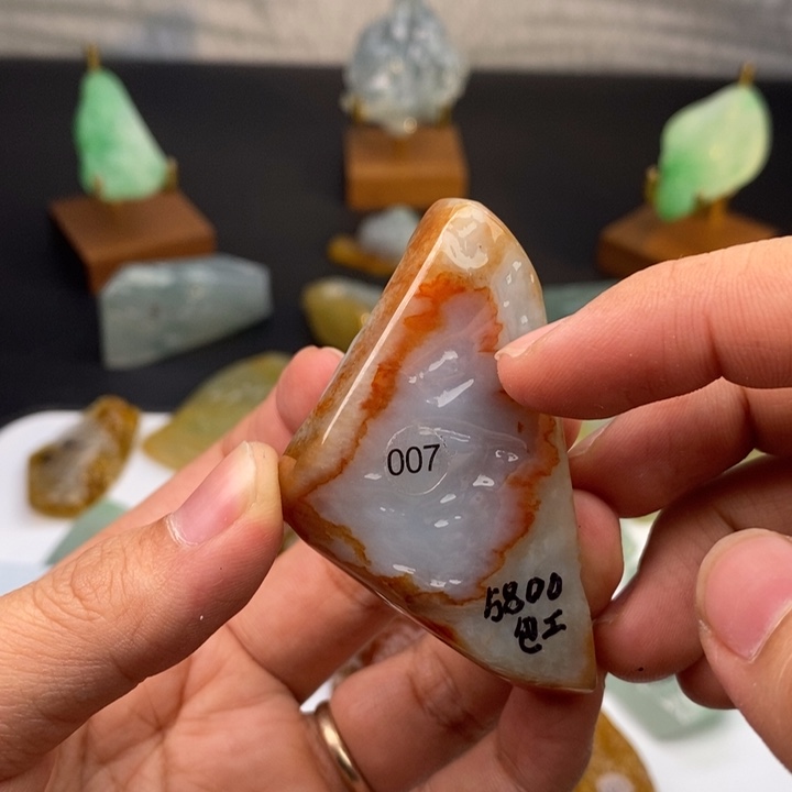 定制翡翠未镶嵌翡翠随形挂件定制