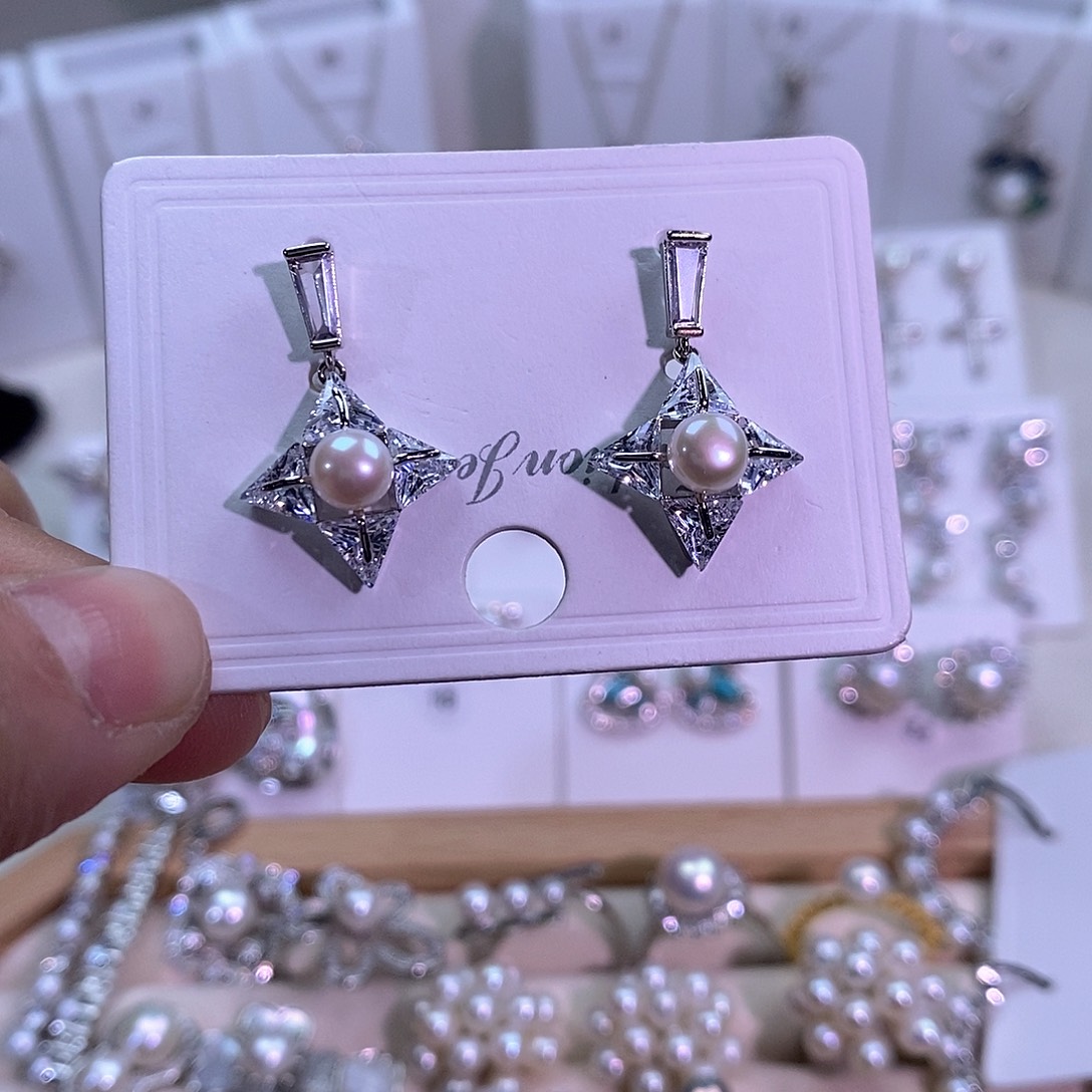 耳饰未镶嵌淡水珍珠