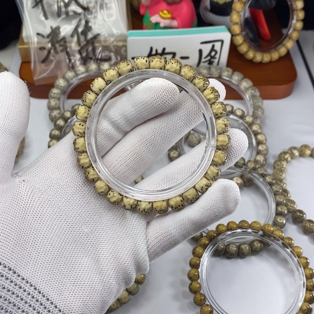 星月菩提吊坠06。卡8河豚无相