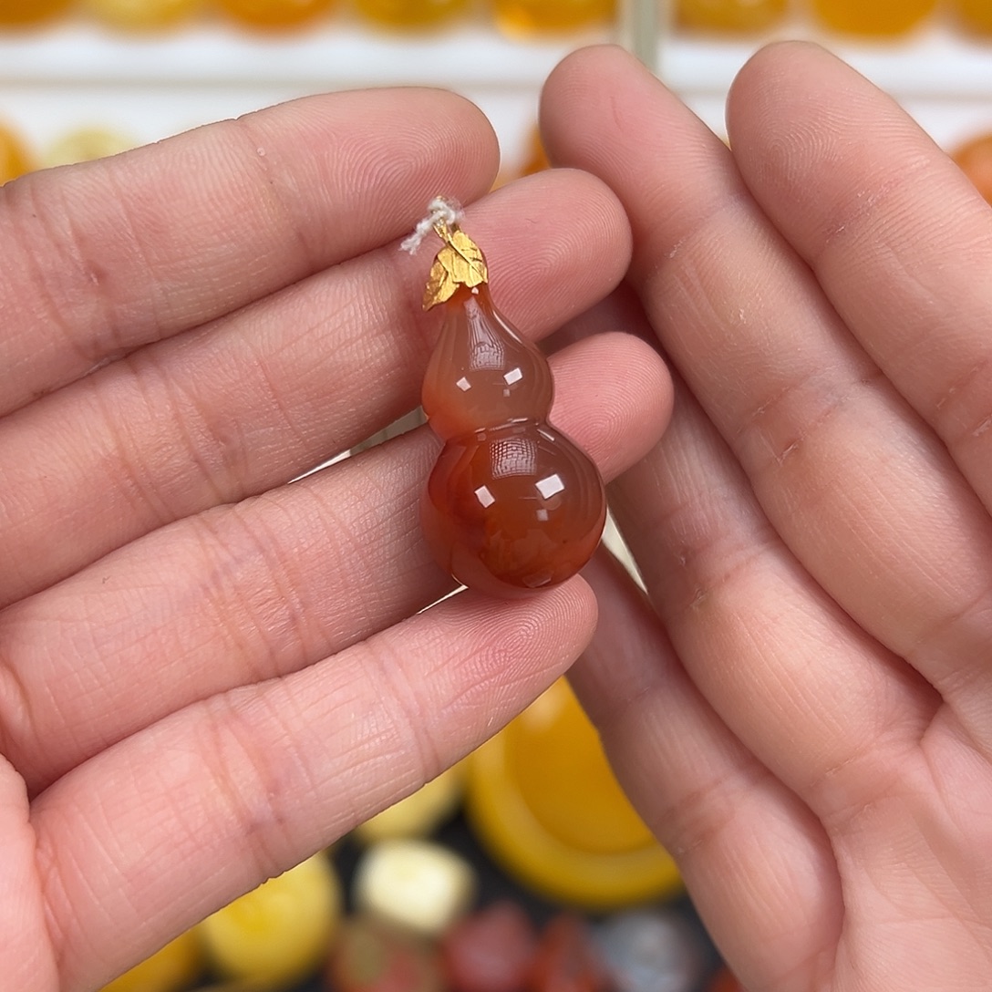 南红玛瑙18K金镶嵌颈饰7.5克