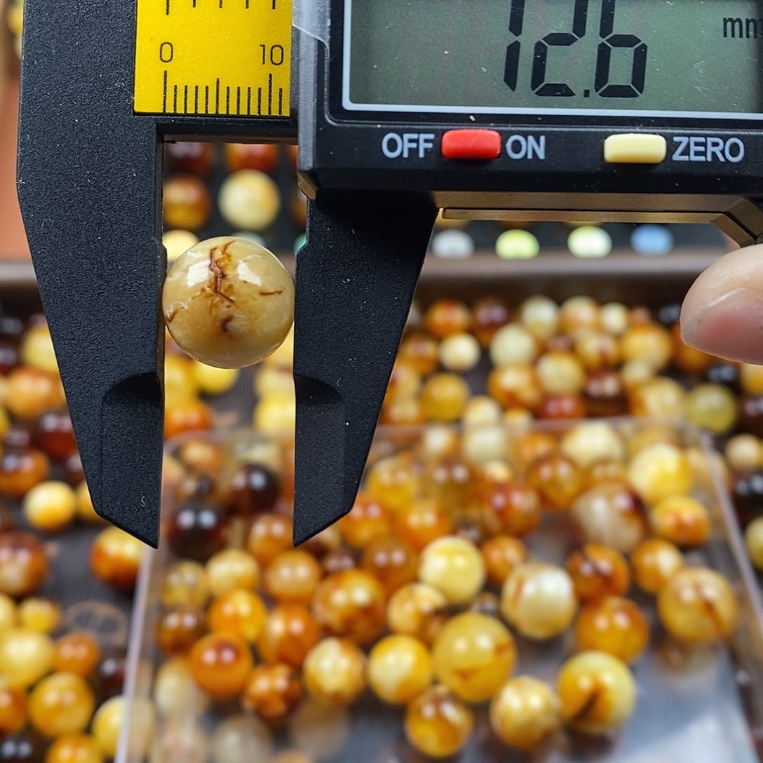 蜜蜡未镶嵌裸石蜜蜡1013