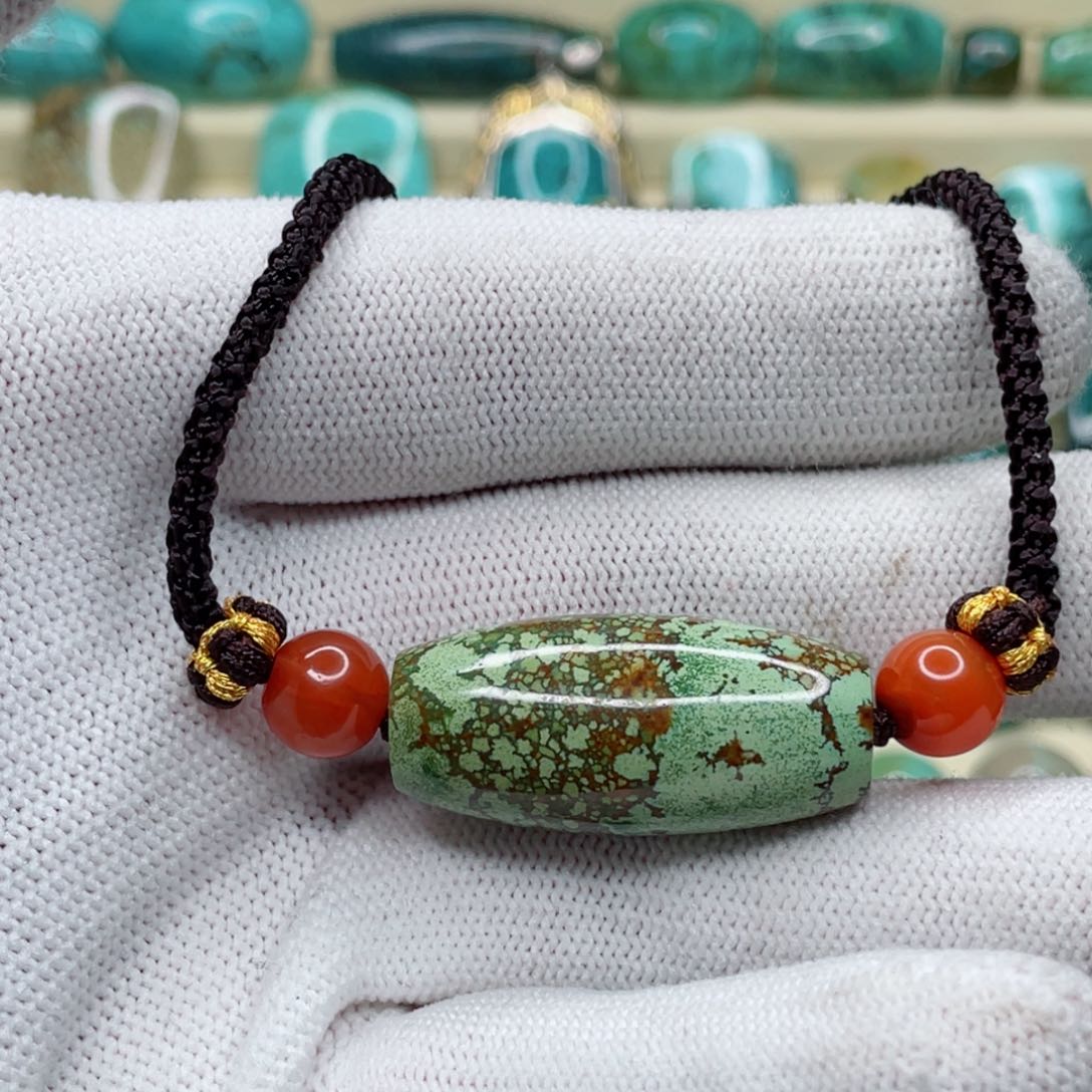 未镶嵌绿松石珠宝奇石