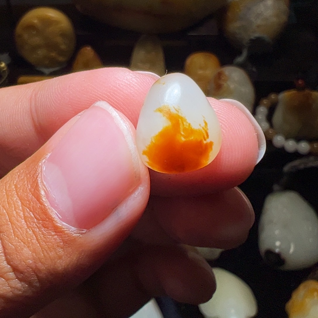 和田玉颈饰未镶嵌琴****o