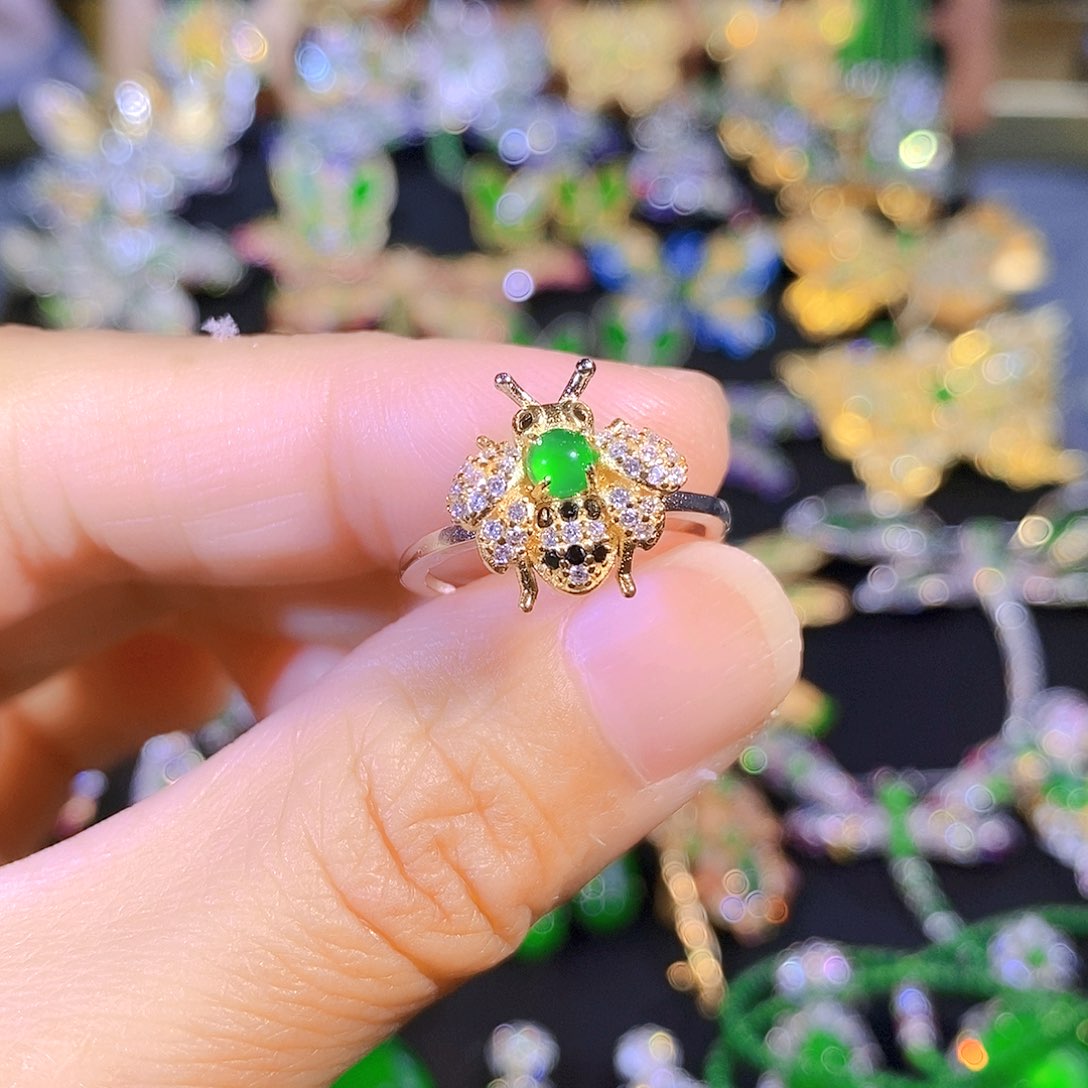 颈饰银S925镶嵌翡翠