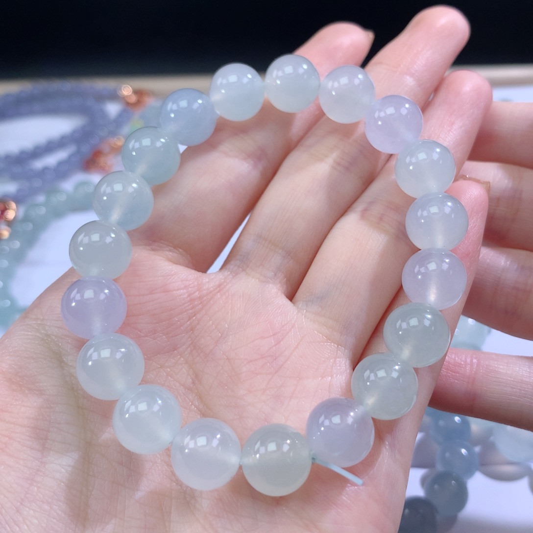 翡翠手链未镶嵌翡翠