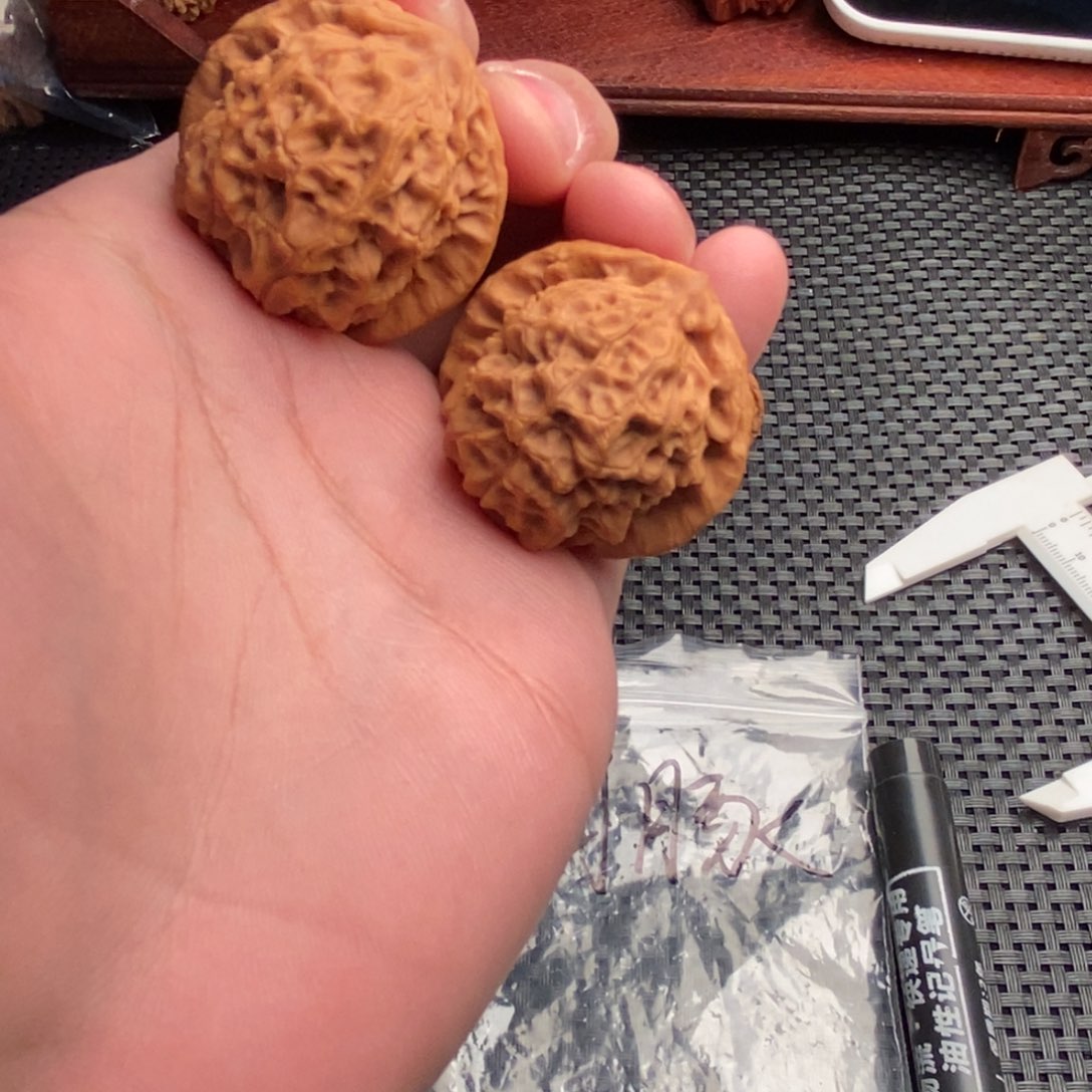 吊坠文玩核桃欣**士河豚