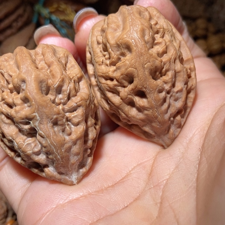 把件文玩核桃东北楸子小雪65