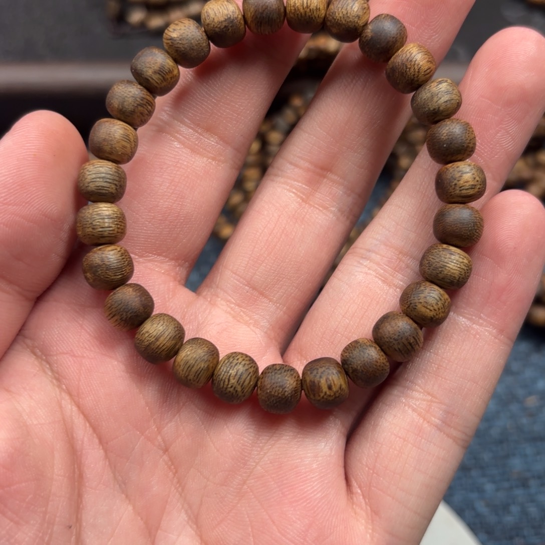 手串沉香海南莺歌绿奇楠老形卡8