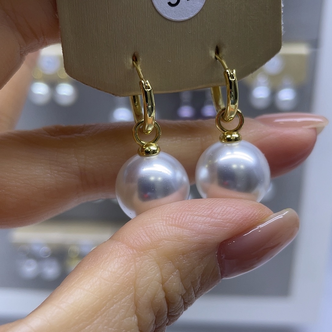 未镶嵌淡水珍珠耳饰