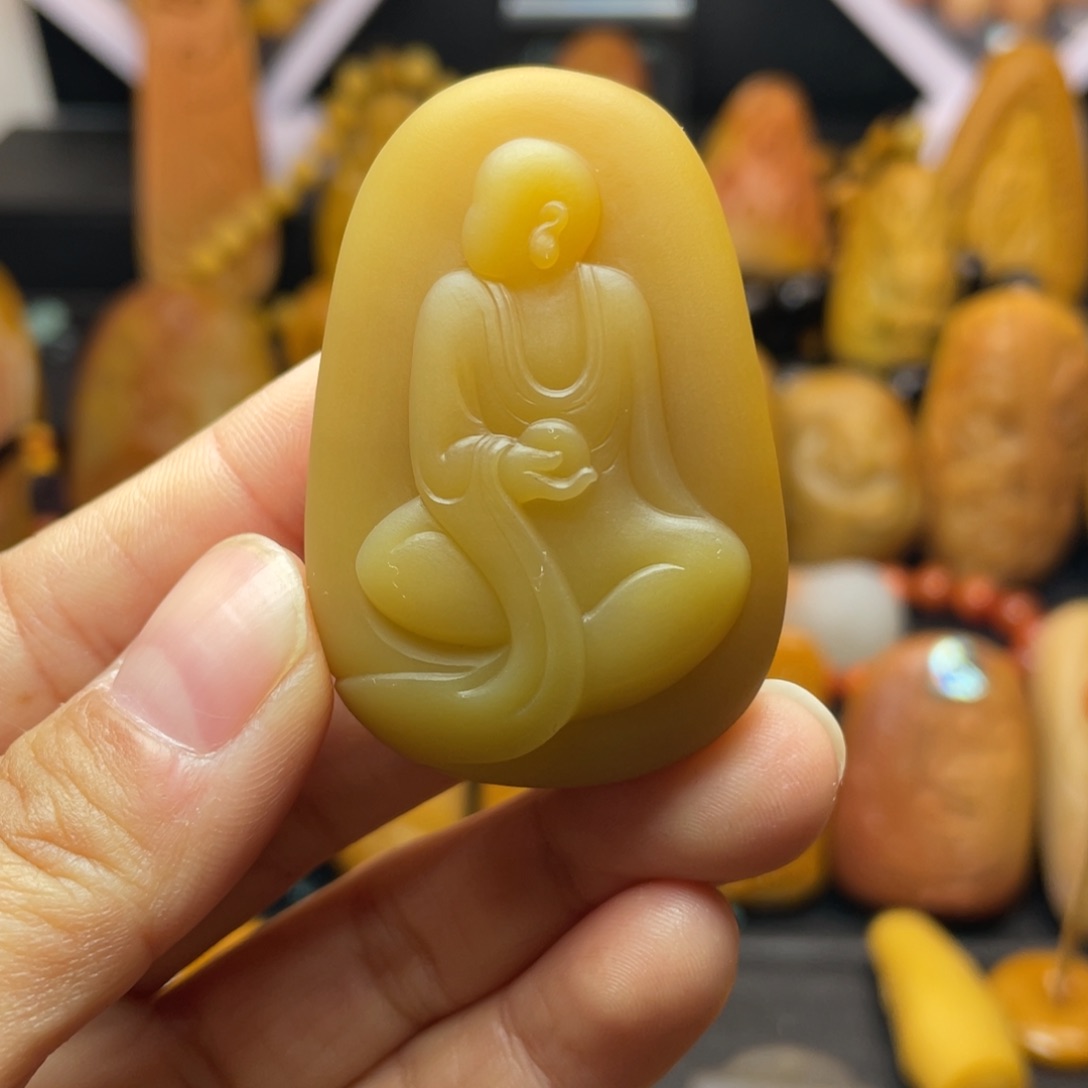 未镶嵌挂件石英质玉