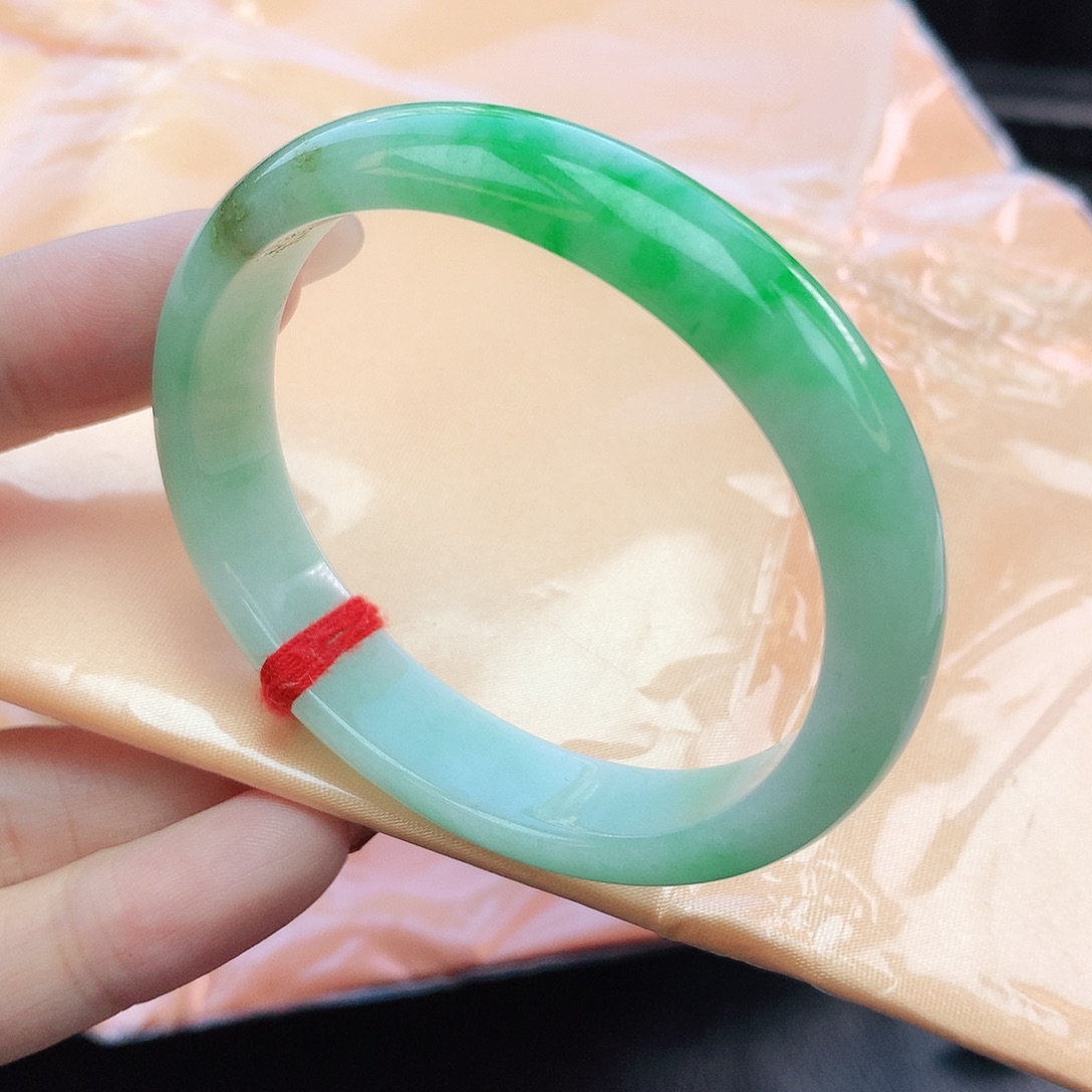 翡翠手镯未镶嵌52贵妃882130