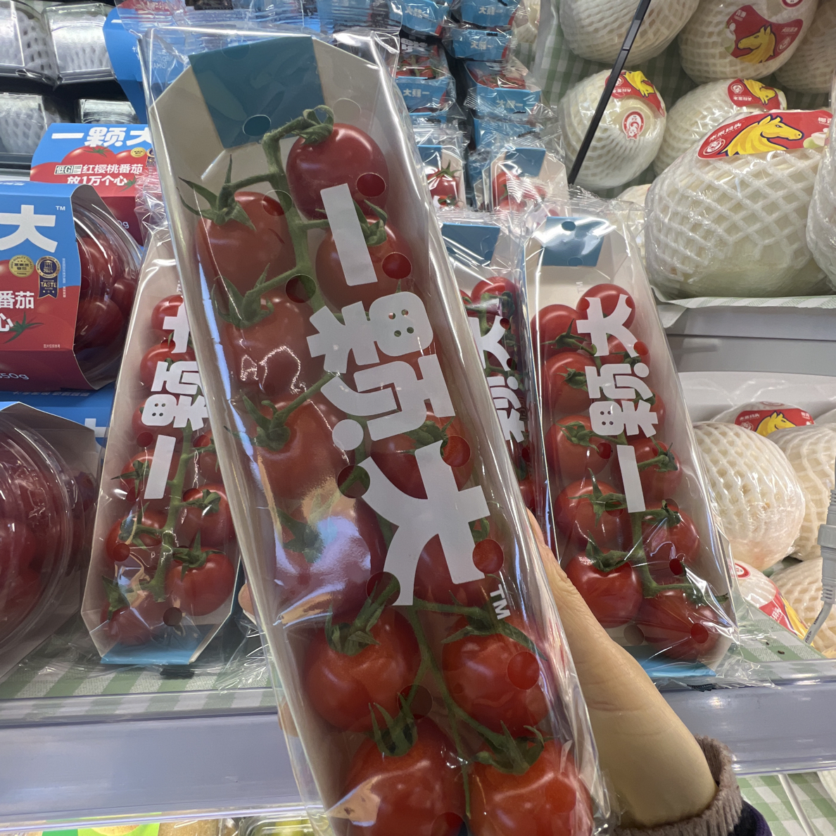 一颗大番茄（串）盒串枝番茄