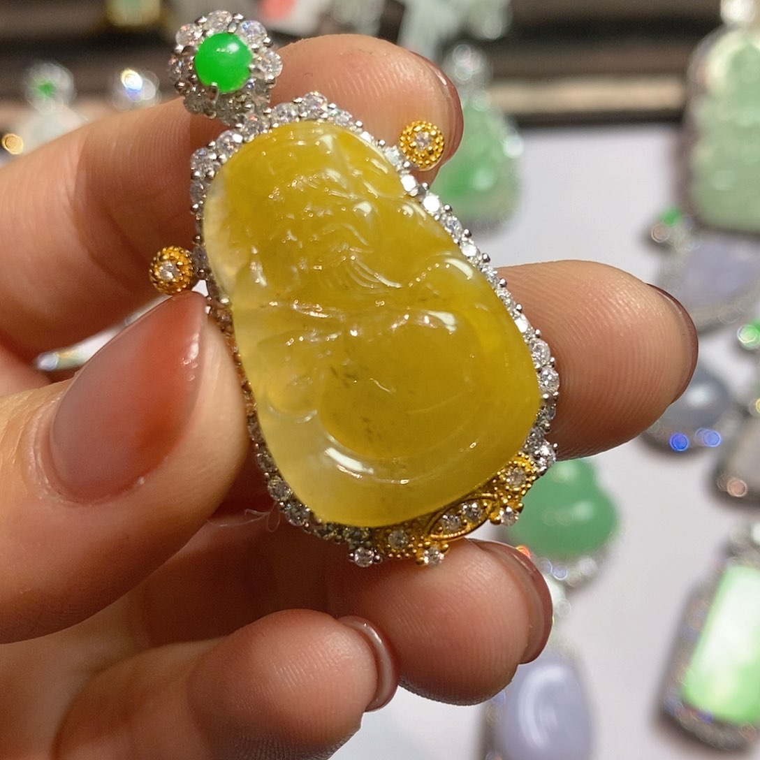 翡翠颈饰银S925镶嵌天然翡翠