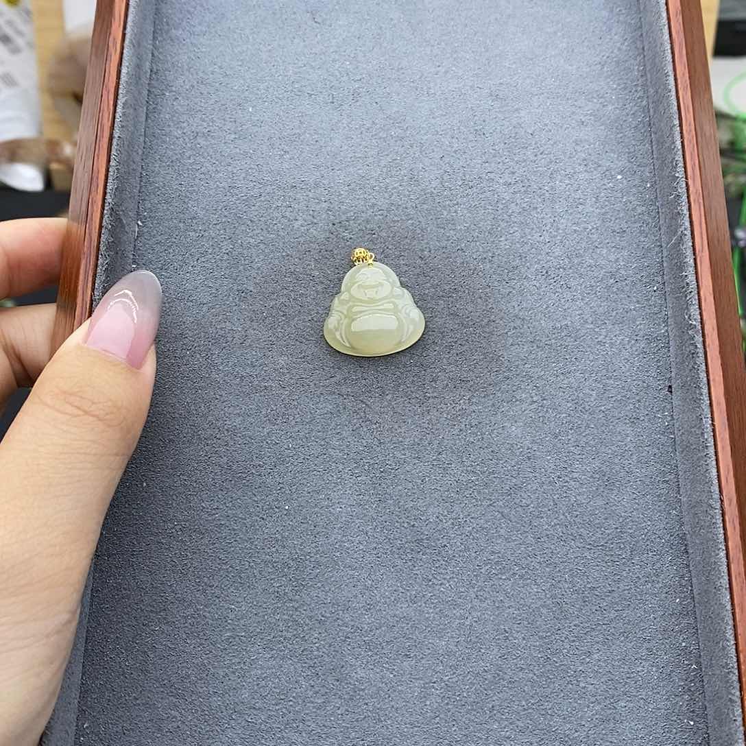 和田玉吊坠(不含链)18K金镶嵌