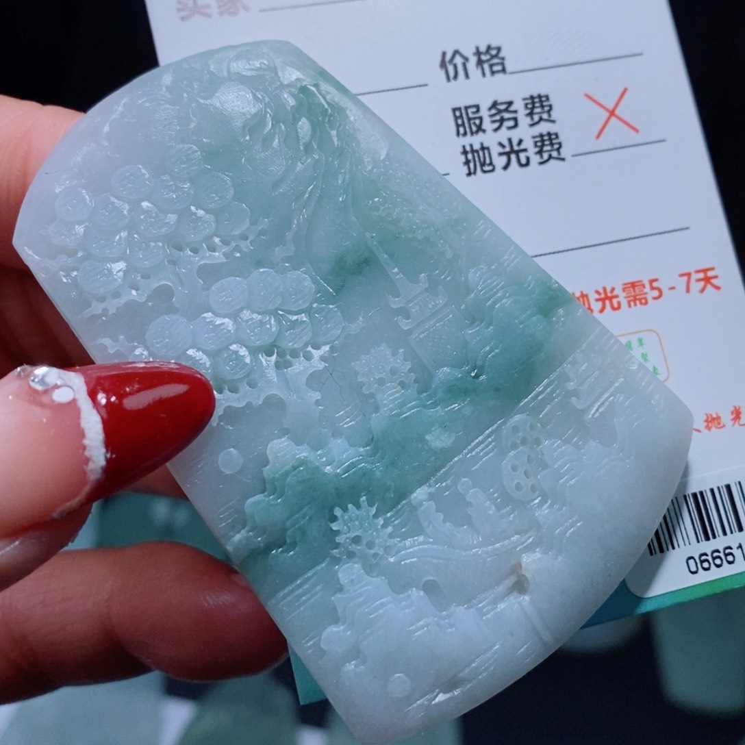 定制翡翠吊坠未镶嵌