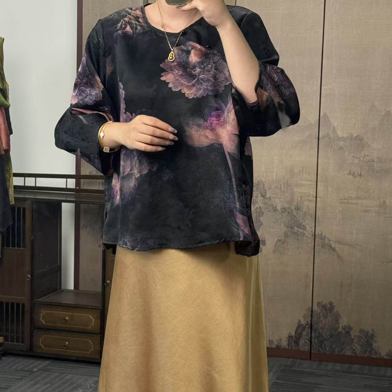 100桑蚕丝！红云纱泡泡袖上衣