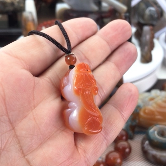 玛瑙/玉髓吊坠未镶嵌