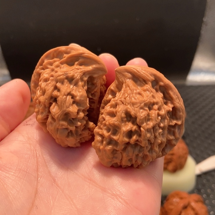 把件核桃座山雕异形