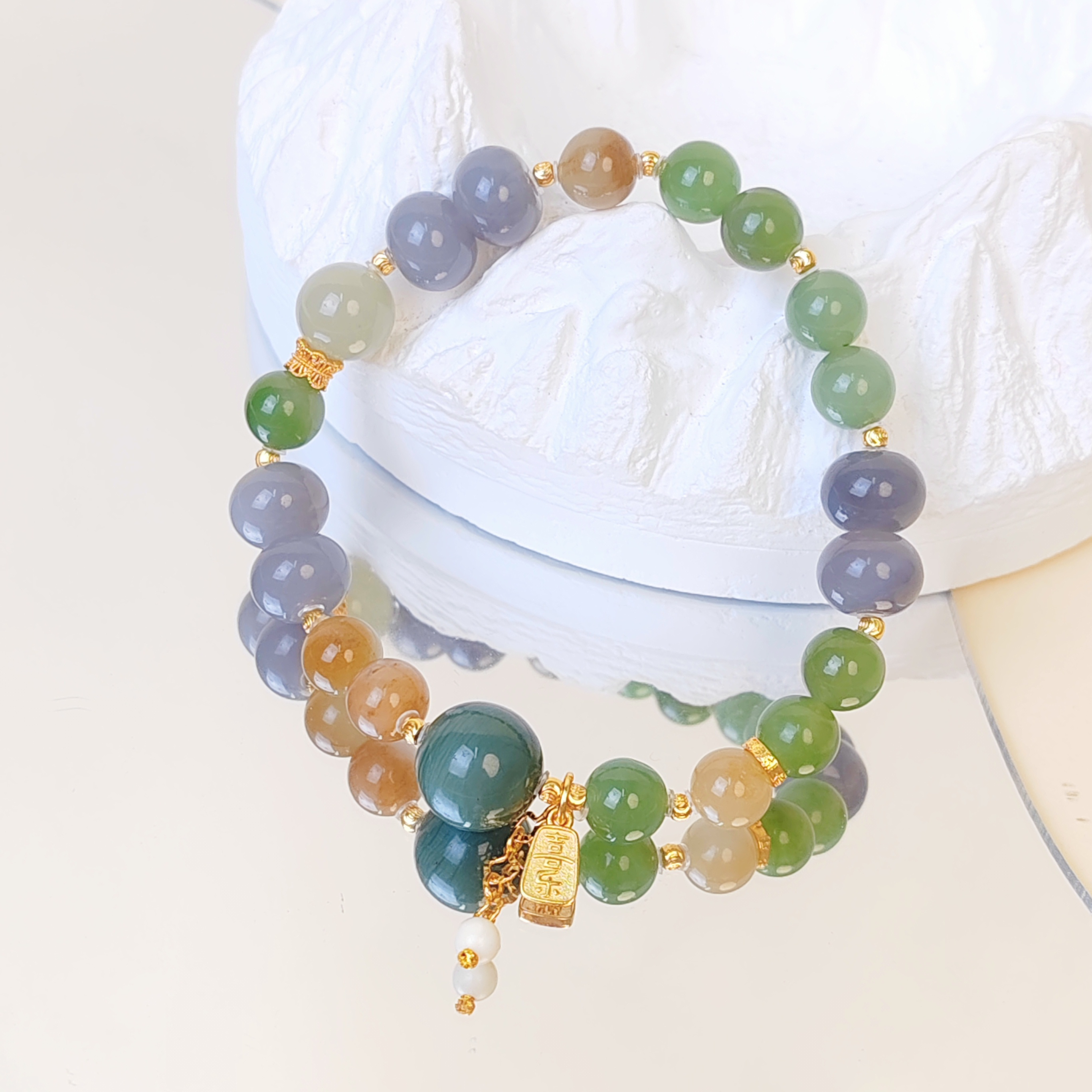 战损版-【萤禾】鸭蛋青烟紫算盘手串（微瑕）