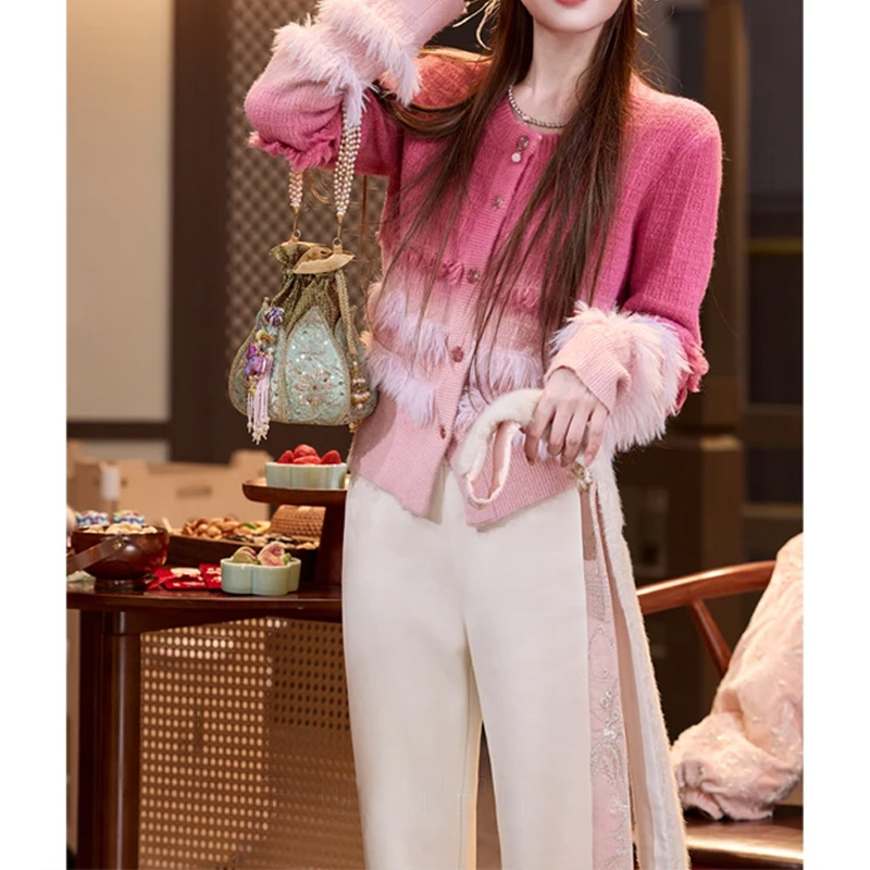 吞吞秋冬1月11号上新【扬眉吐气 红色】显瘦毛衣女