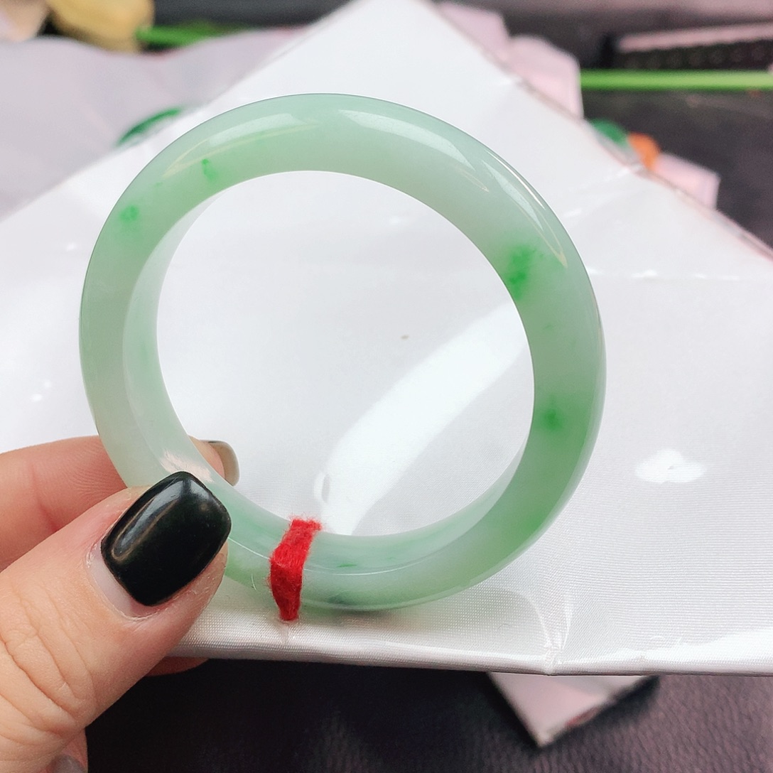 翡翠手镯未镶嵌正881776