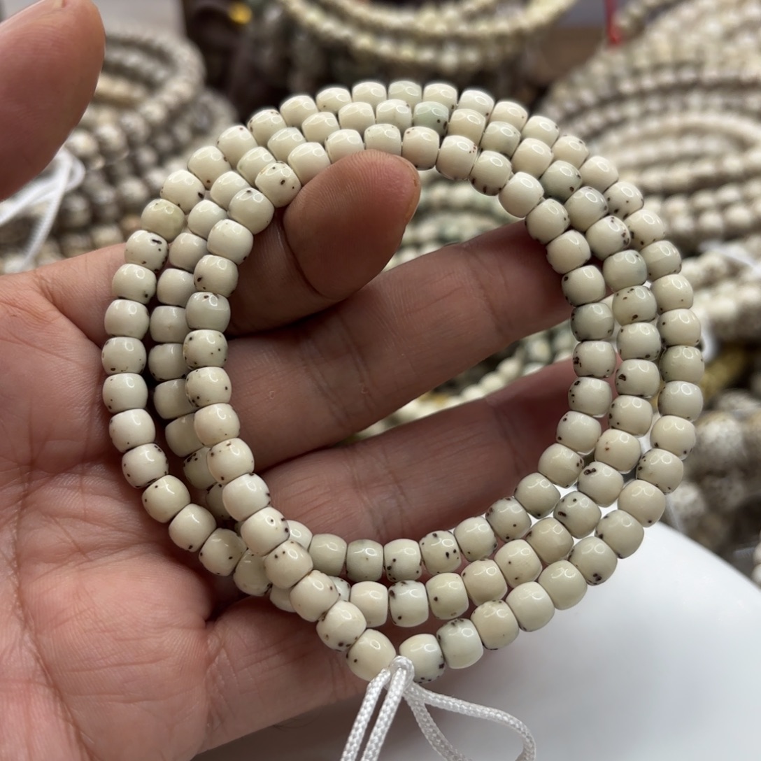 遥***先吊坠星月菩提65鼓冰糖通体大留白