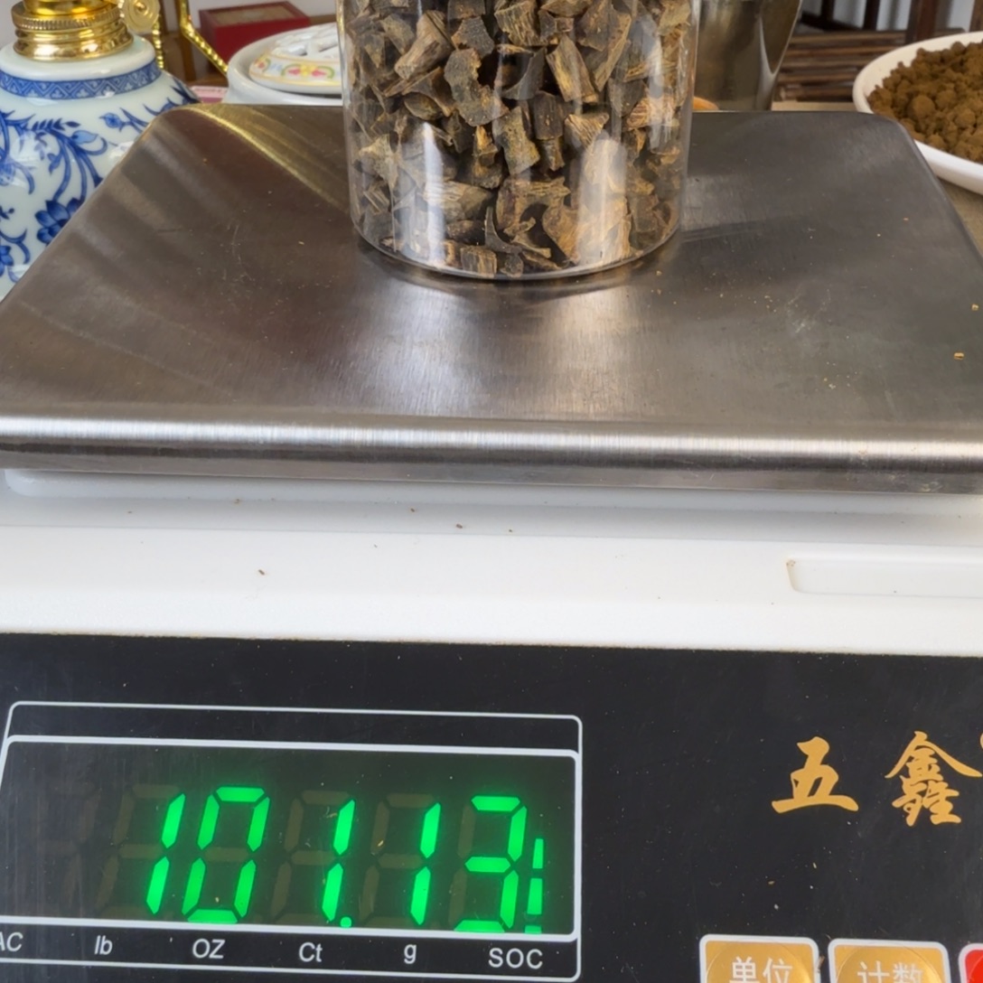 岁***檀木质类100克沉水车珠料