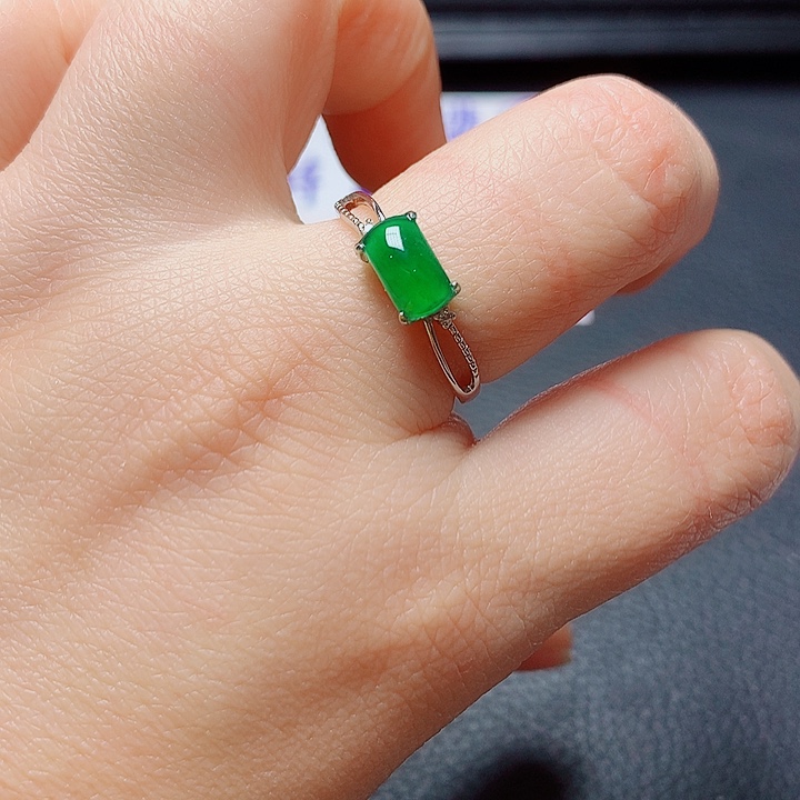 银S925镶嵌戒指翡翠